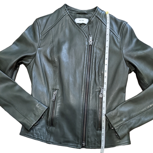 Reiss Rivington collarless leather jacket - Picture 2 of 15